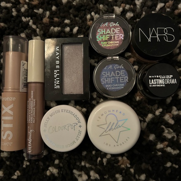 HUGE makeup bundle - Picture 7 of 15